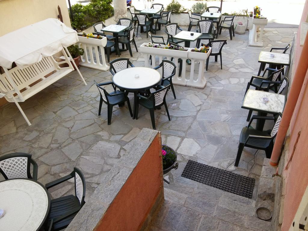 Hotel Riz Finale Ligure Exterior photo